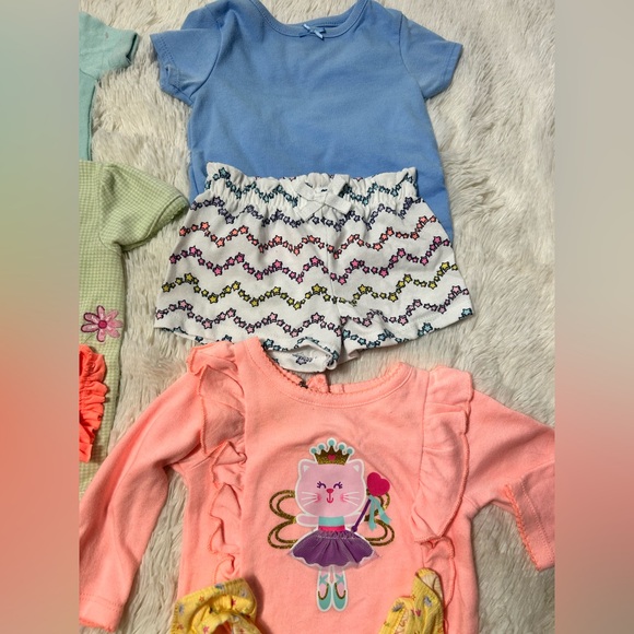 Baby girls assorted clothing lot size 0-3 months - Picture 8 of 8